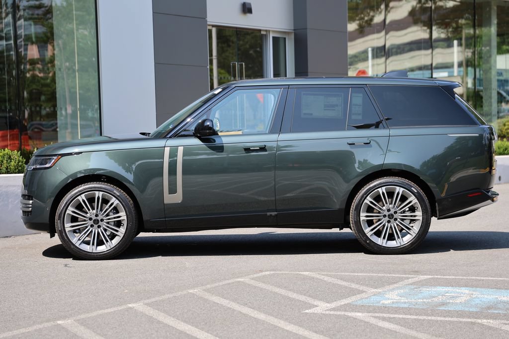 New 2026 Land Rover Range Rover SE AWD/4WD image 2