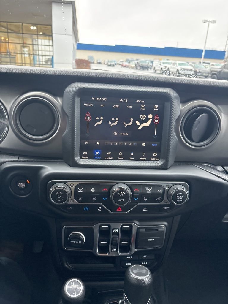 Used 2023 Jeep Wrangler Unlimited w/ Cold Weather Group image 34