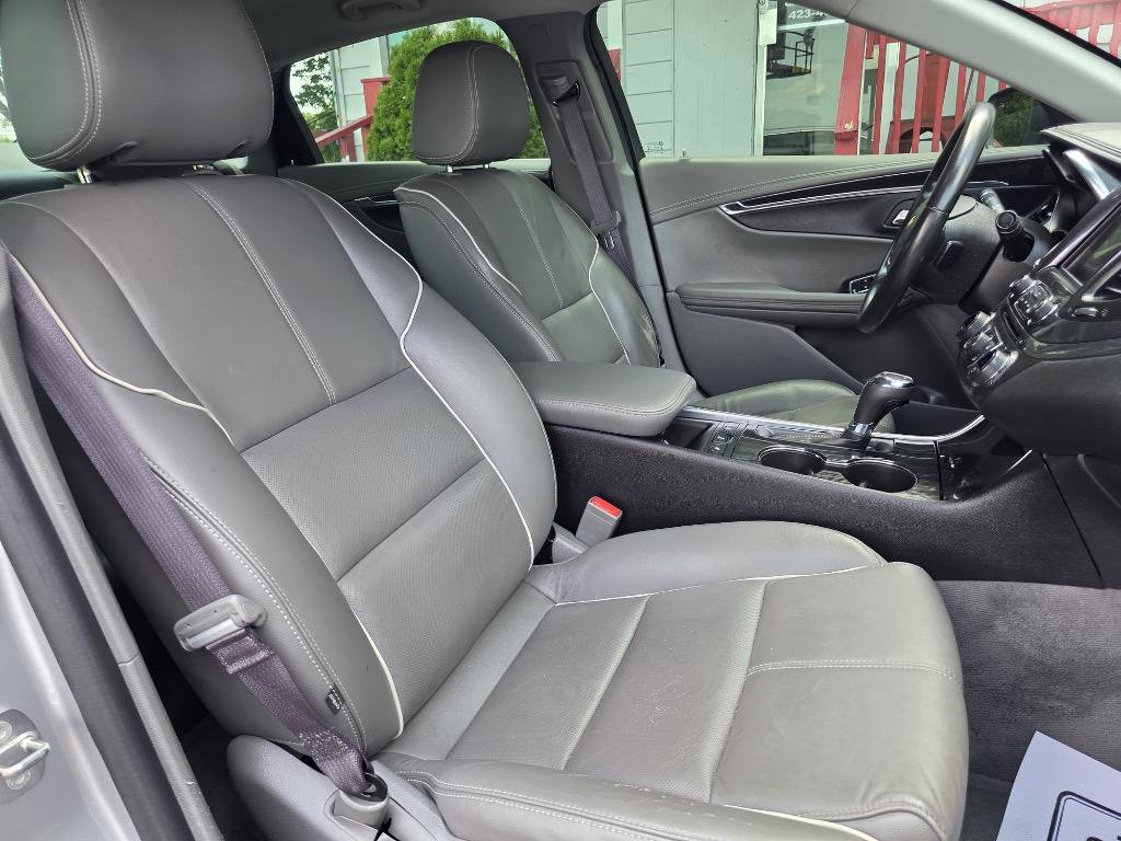 Used 2016 Chevrolet Impala LTZ FWD image 29