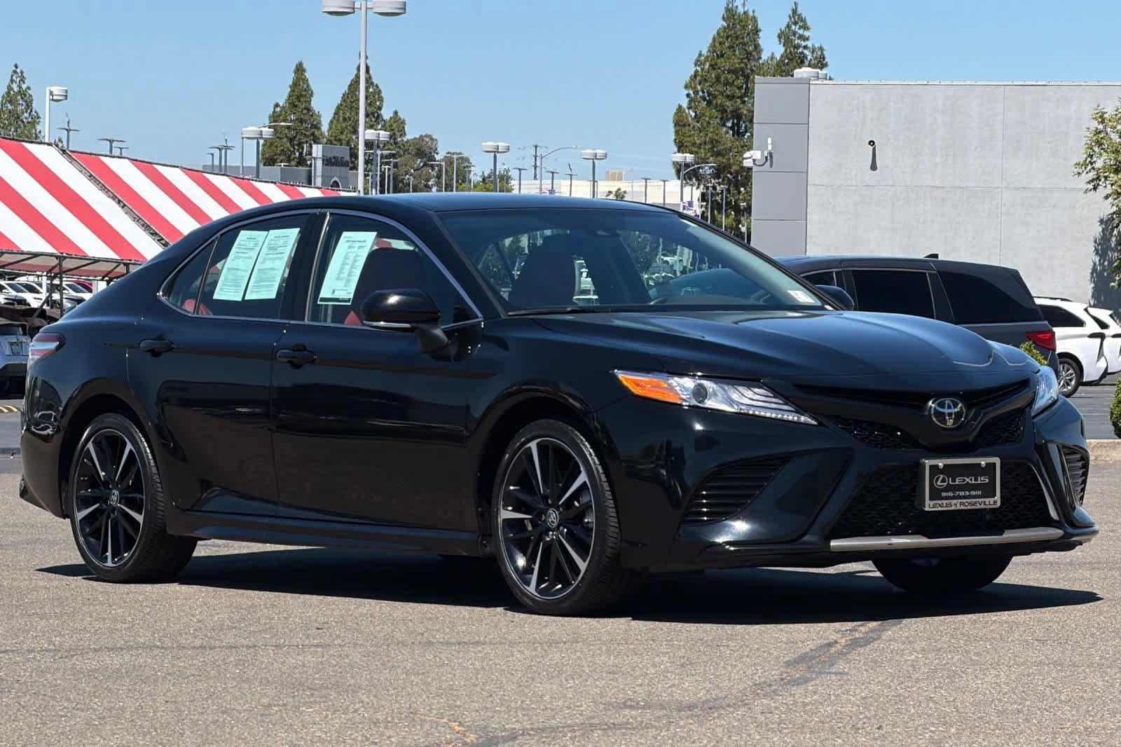 Used 2020 Toyota Camry XSE FWD image 5
