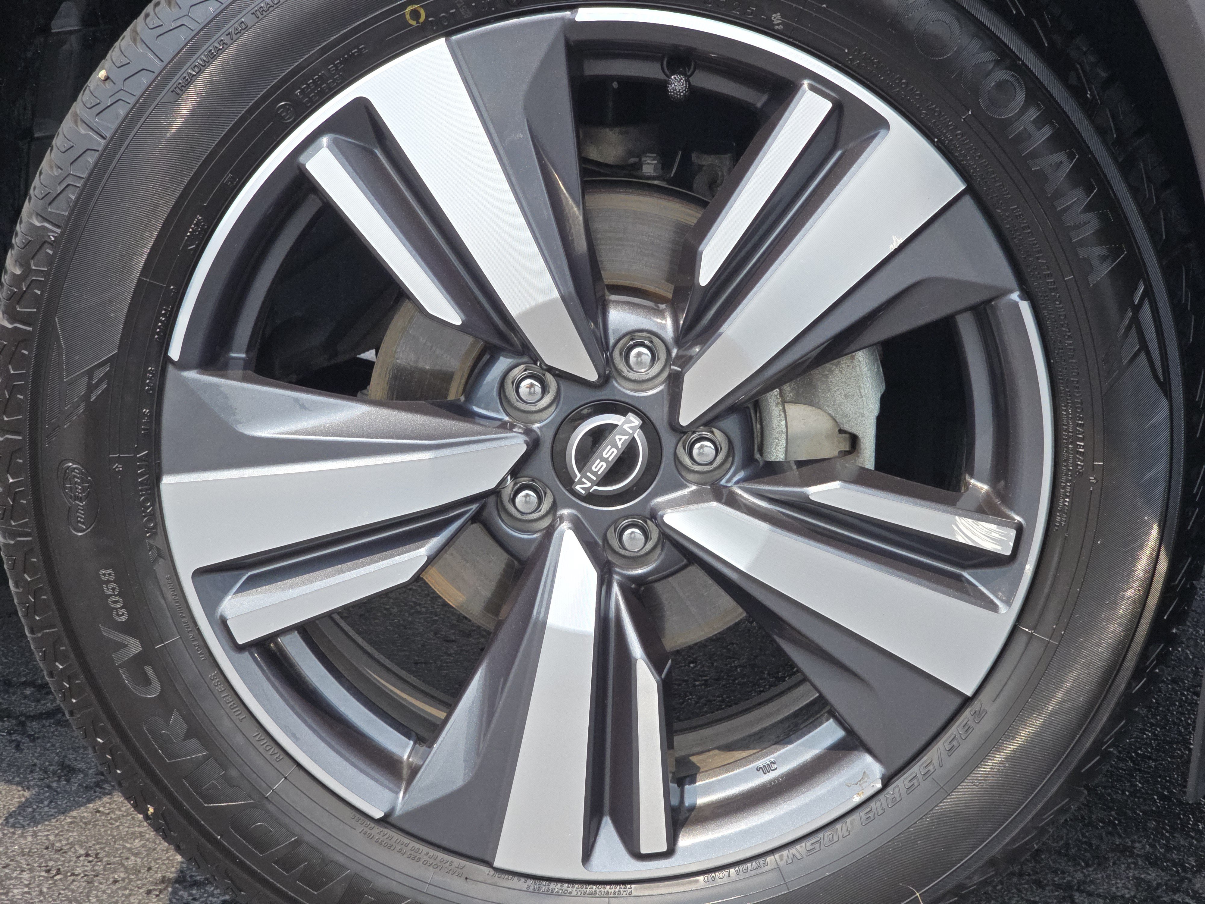 Used 2023 Nissan Rogue SL w/ SL Premium Package AWD/4WD image 15