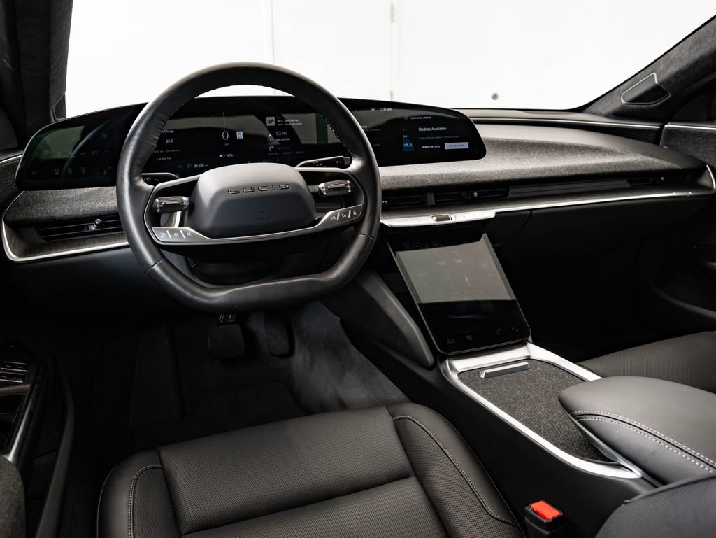 Used 2024 Lucid Air Touring image 4