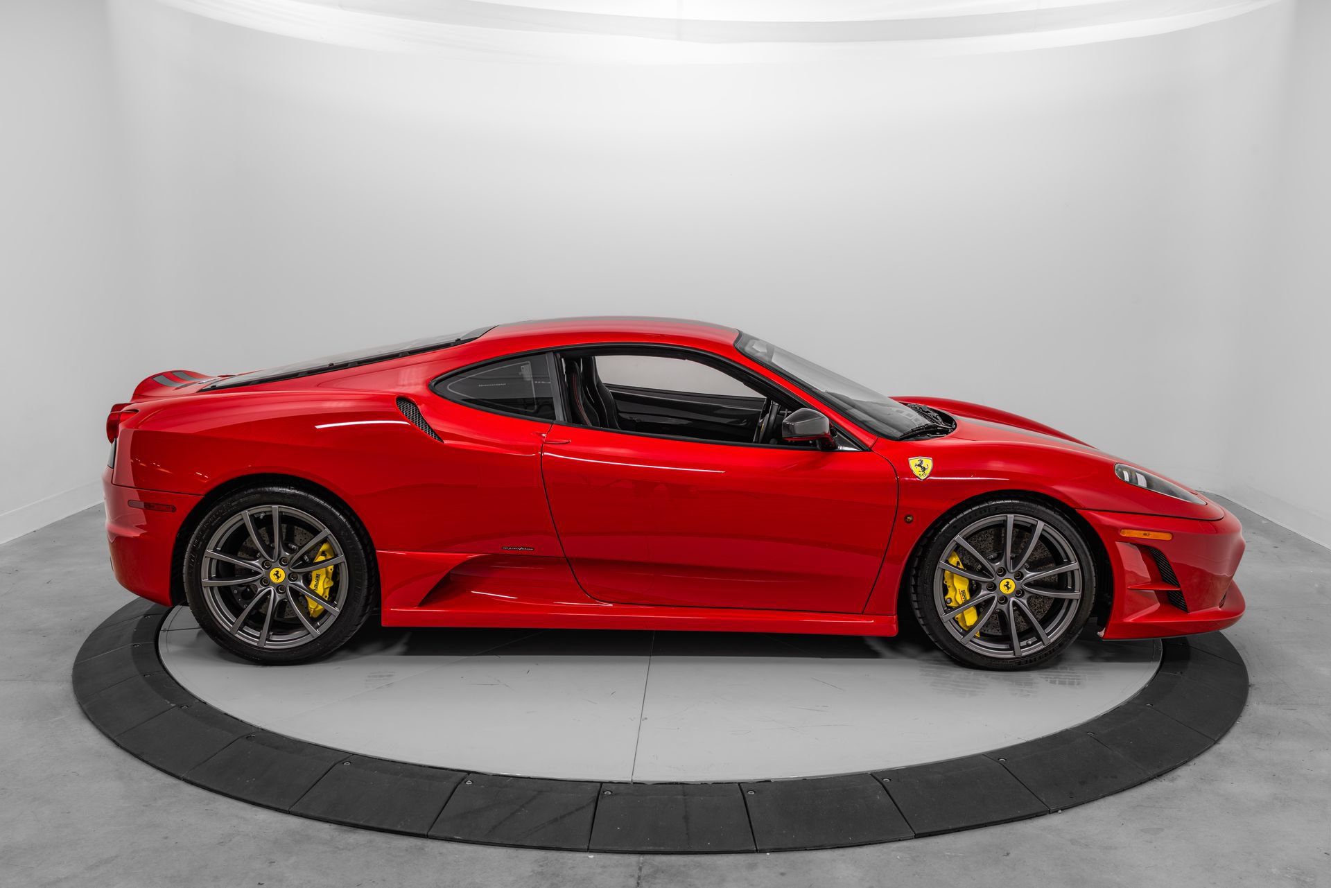 Used 2009 Ferrari F430 Scuderia RWD image 9