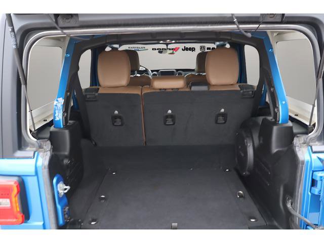 Used 2021 Jeep Wrangler Unlimited Sahara w/ Cold Weather Group image 12