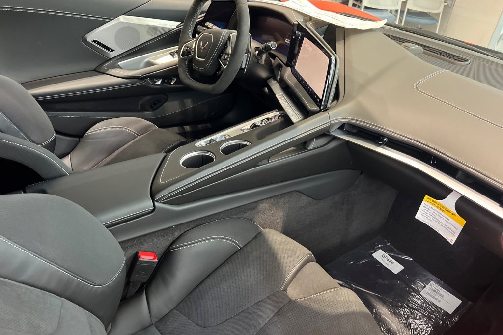 New 2026 Chevrolet Corvette Stingray Preferred Cpe w/ Z51 Performance Package image 9