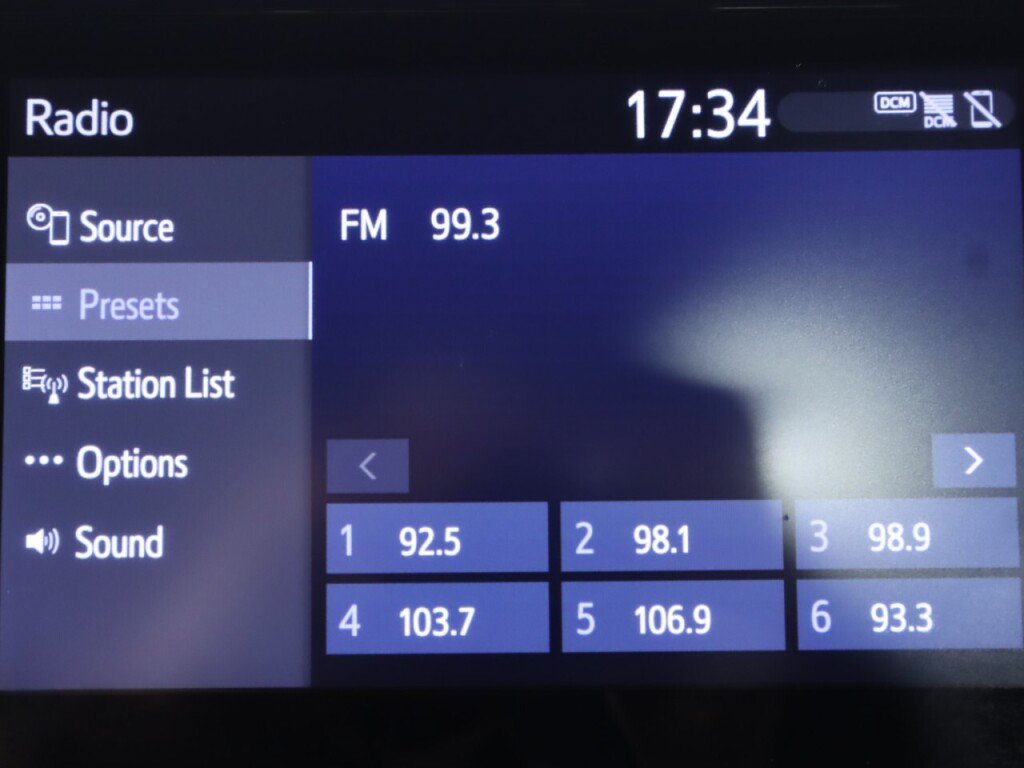Used 2020 Toyota Corolla SE FWD image 18