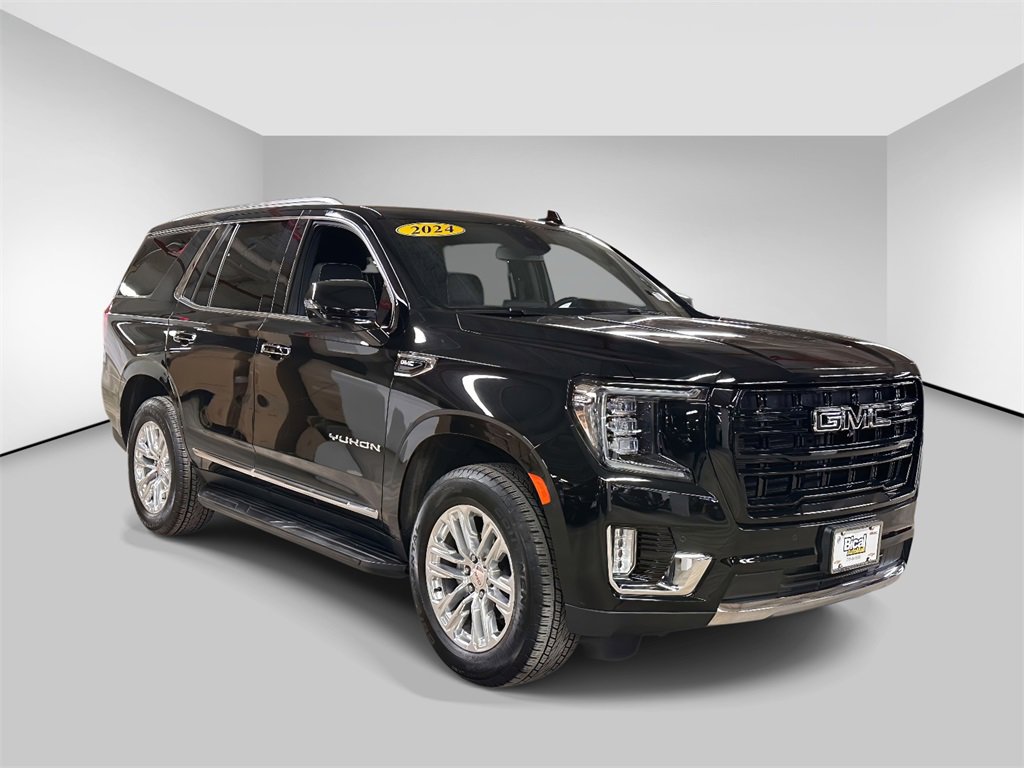 Used 2024 GMC Yukon SLT w/ SLT Luxury Package image 6