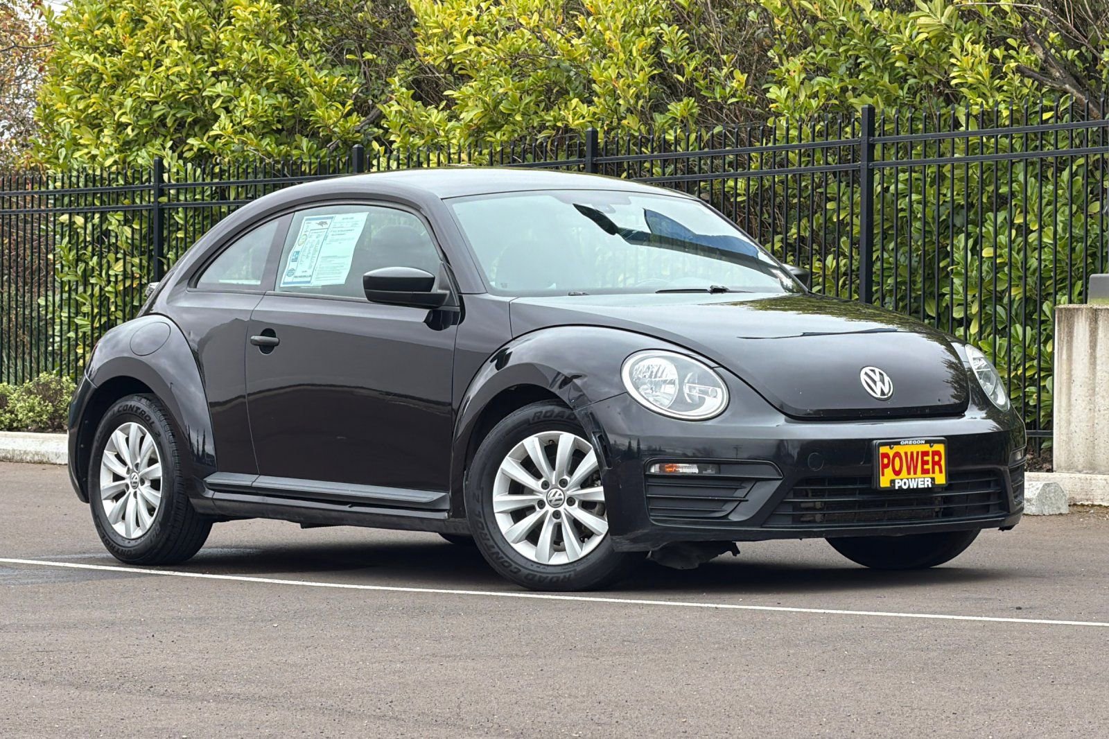 Used 2017 Volkswagen Beetle 1.8T S image 2