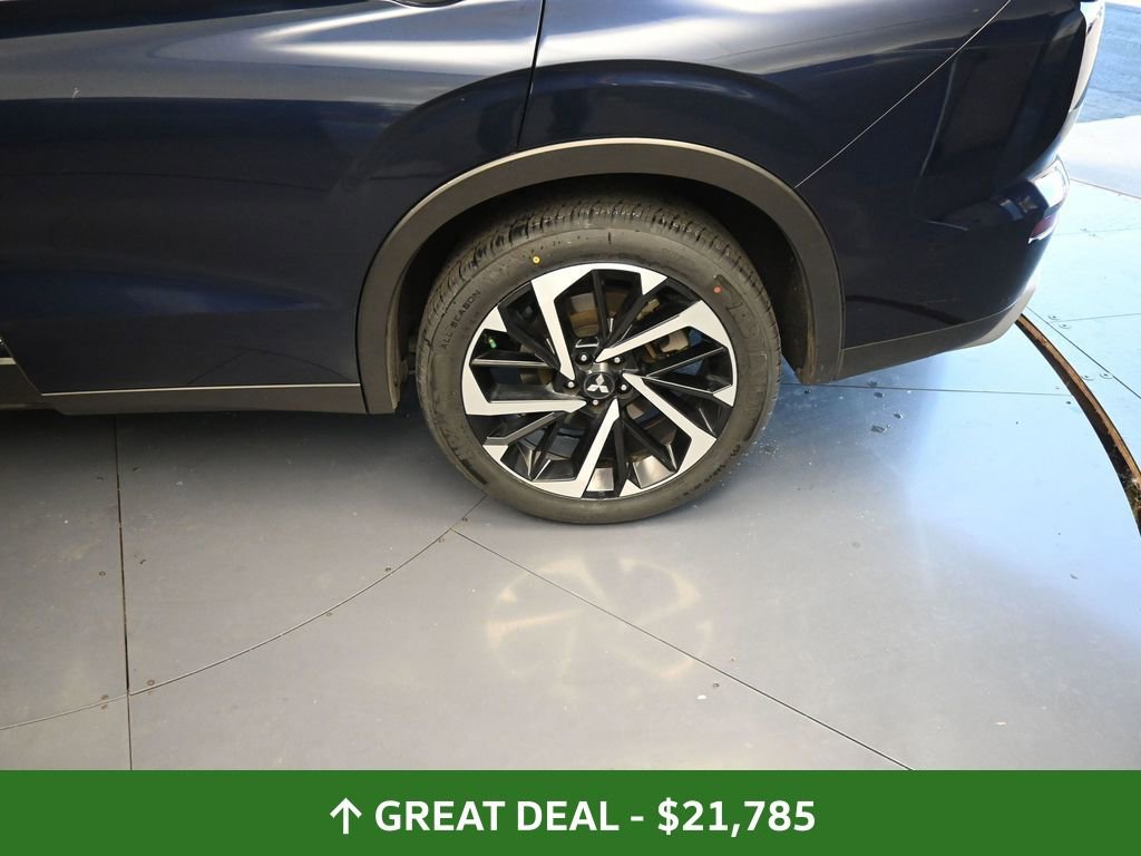Used 2024 Mitsubishi Outlander SE image 19