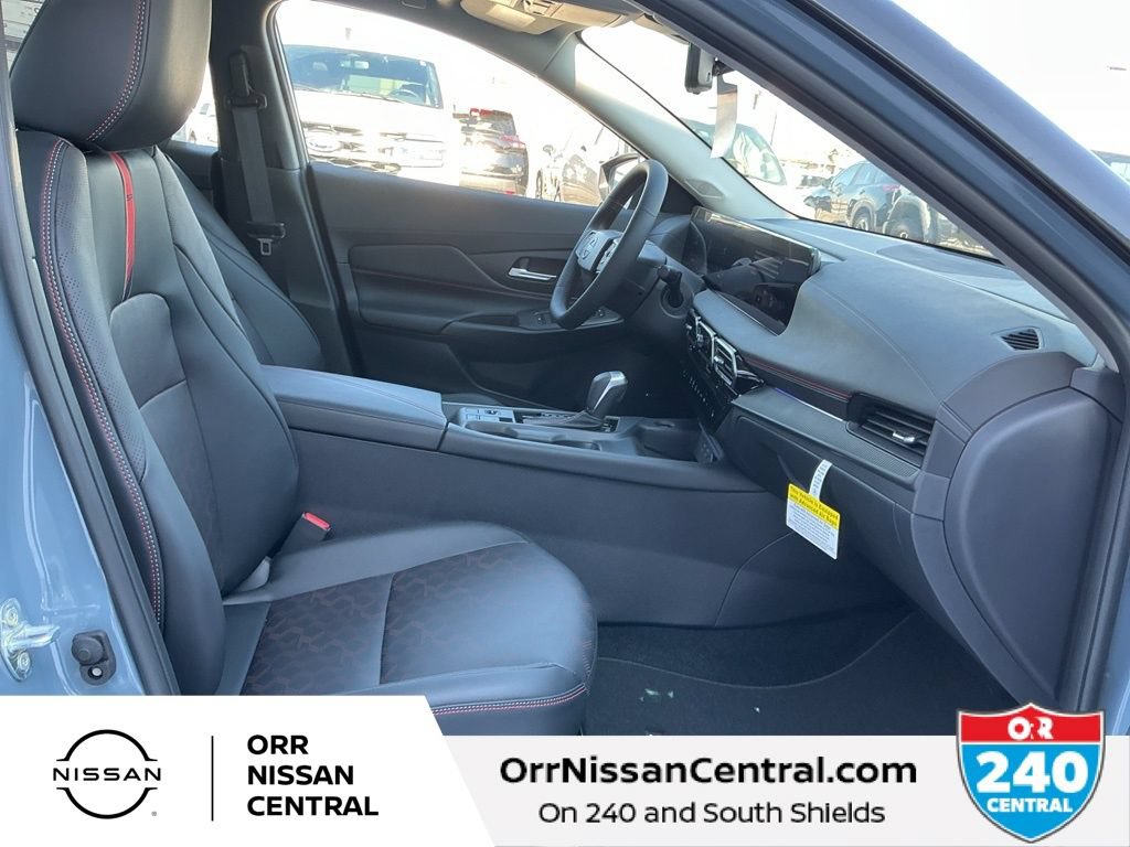 New 2026 Nissan Sentra SR w/ SR Premium Package FWD image 11