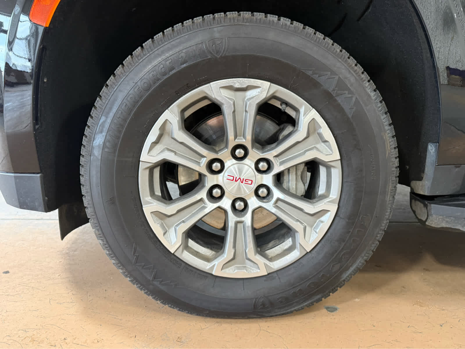 Certified 2024 GMC Yukon XL SLE w/ Max Trailering Package AWD/4WD image 8