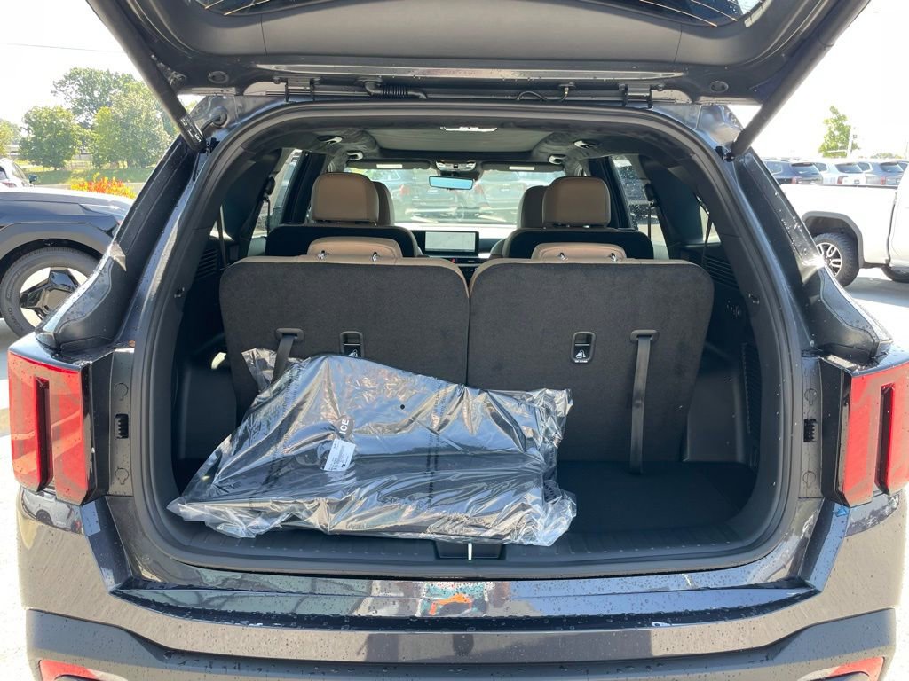 New 2026 Kia Sorento SX Prestige w/ Olive Brown Leather Package image 29