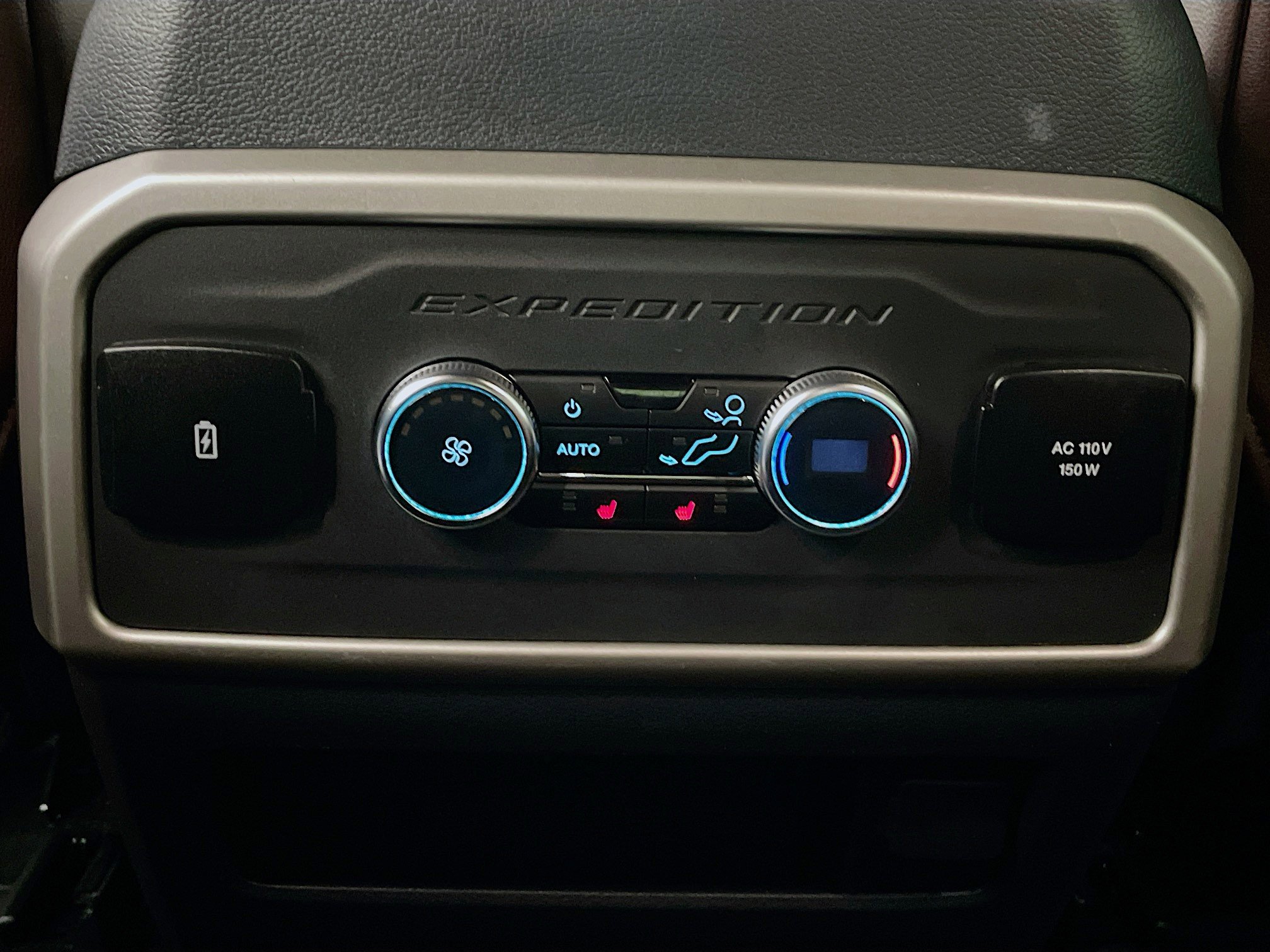 Used 2024 Ford Expedition Limited image 28