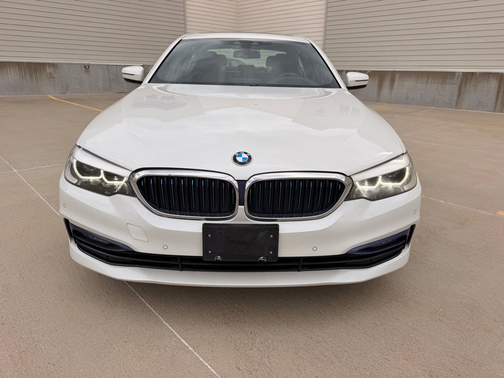 Used 2018 BMW 530e xDrive AWD/4WD image 8
