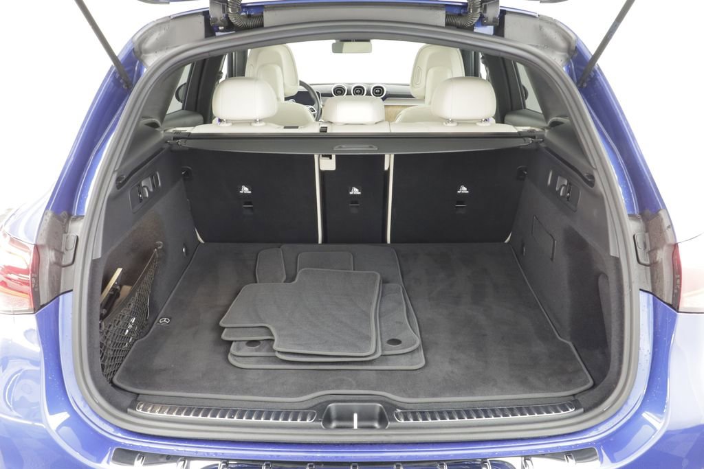 Used 2024 Mercedes-Benz GLC 300 4MATIC image 18