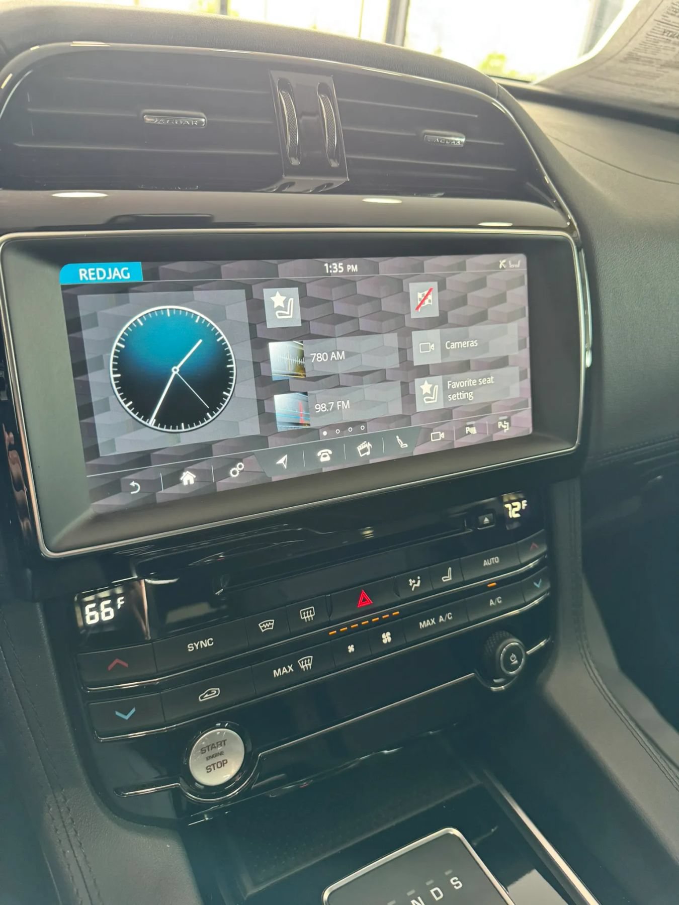 Used 2020 Jaguar F-PACE Prestige AWD/4WD image 31