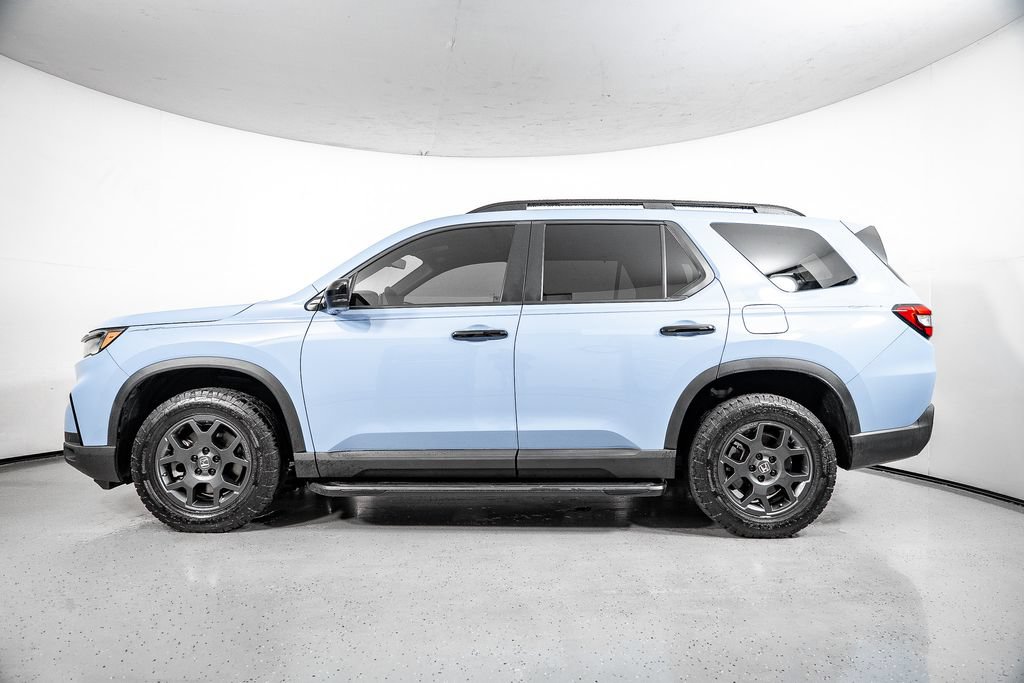 Used 2025 Honda Pilot TrailSport image 13