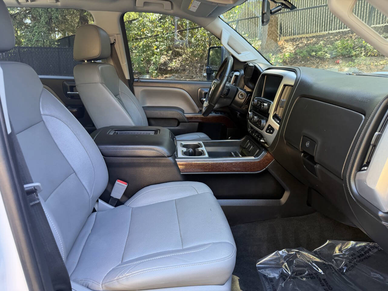 Used 2018 GMC Sierra 3500 SLT w/ Duramax Plus Package AWD/4WD image 10