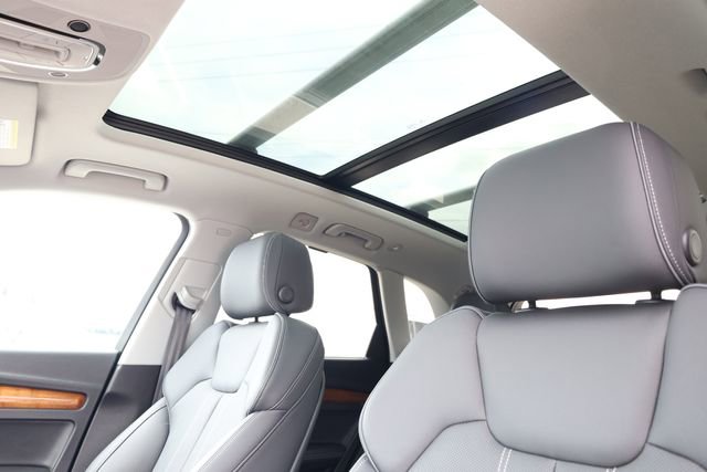 Used 2022 Audi Q5 2.0T Prestige w/ Prestige Package image 31