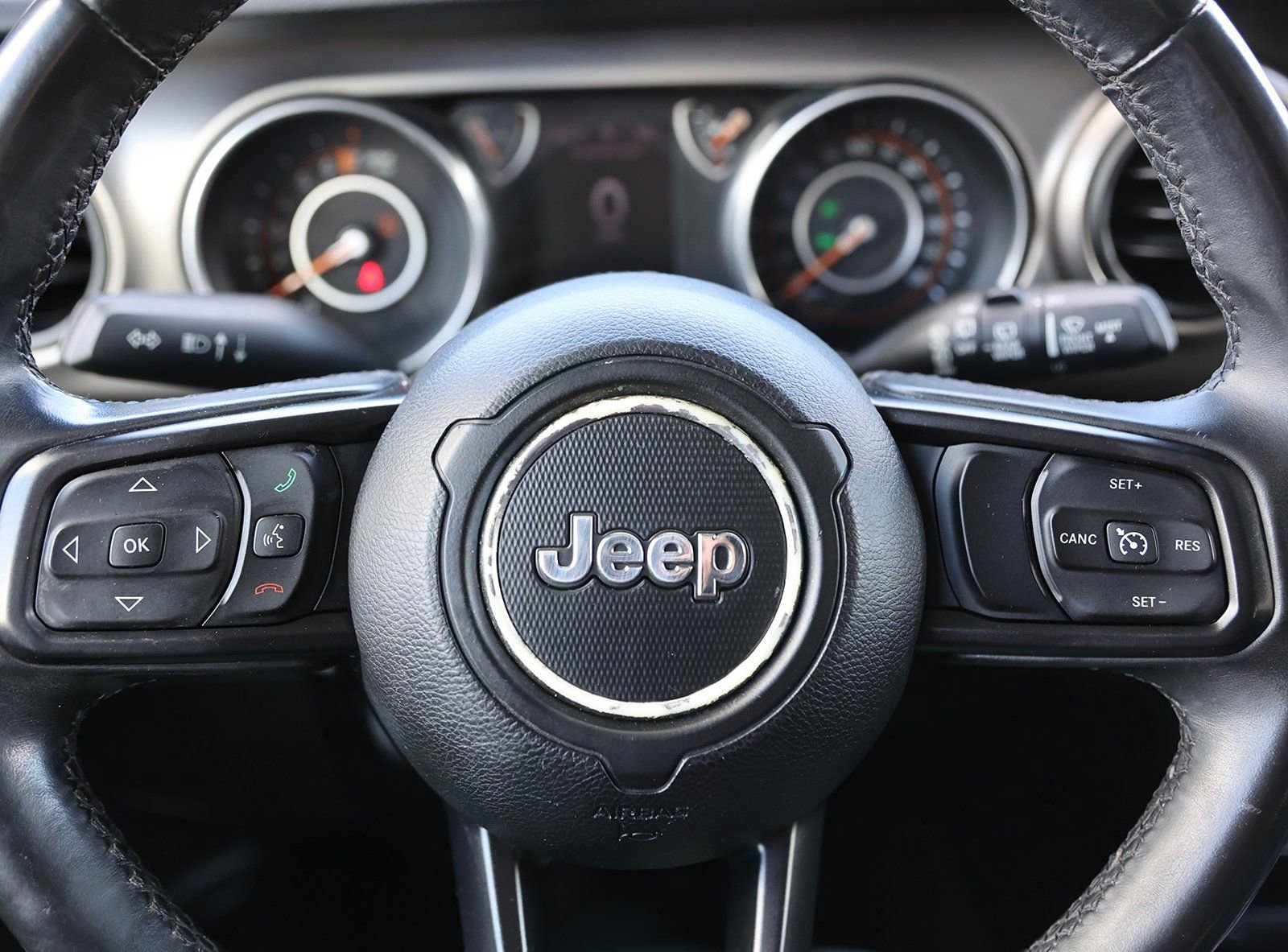 Used 2018 Jeep Wrangler Unlimited Sport S image 34