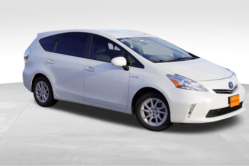 Used 2013 Toyota Prius V Two image 2