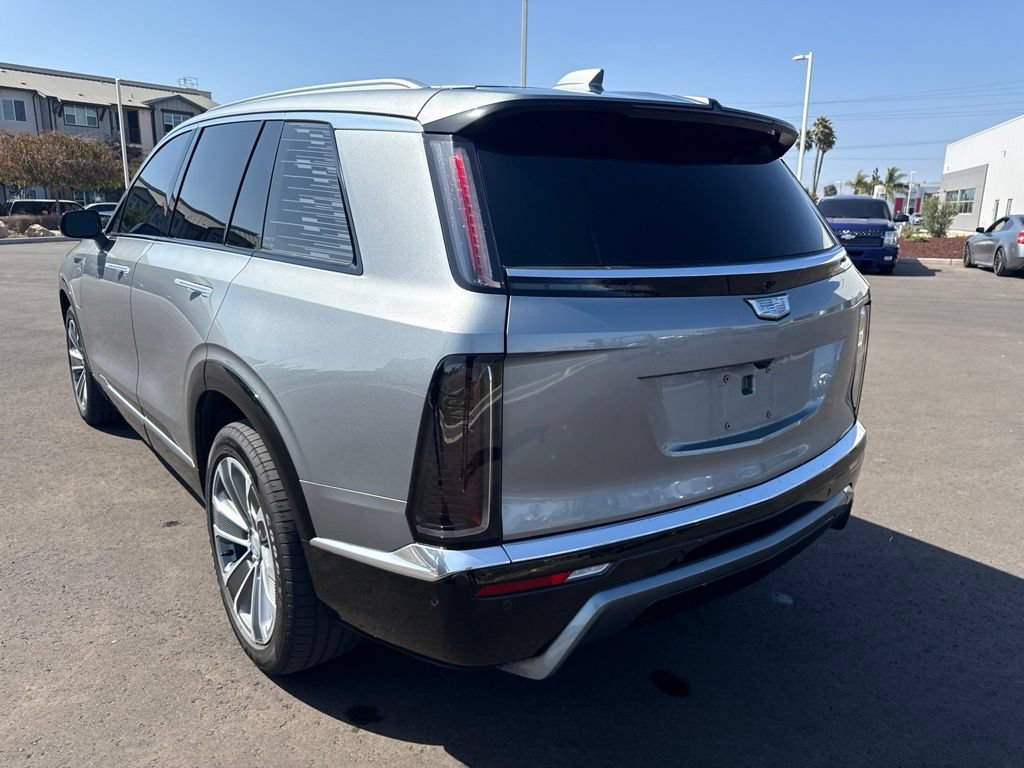 Used 2026 Cadillac Vistiq Luxury AWD/4WD image 14
