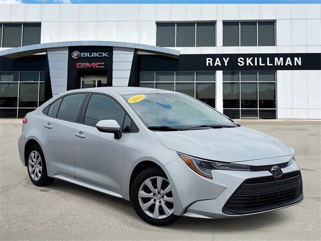 Used 2024 Toyota Corolla LE image 1