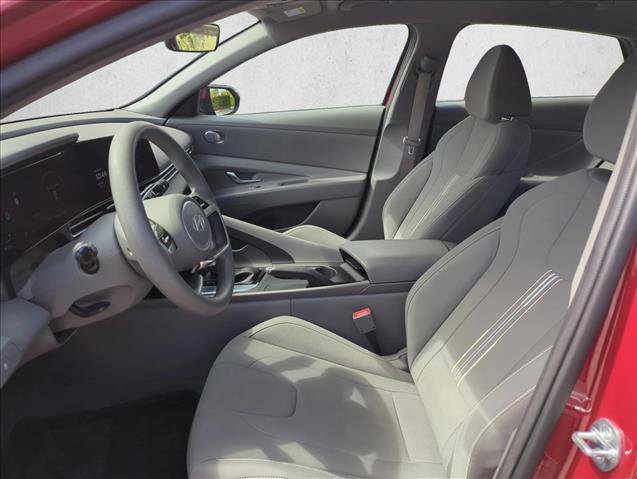 Used 2024 Hyundai Elantra SEL FWD image 16