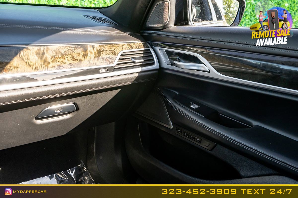 Used 2019 BMW 750i w/ Executive Package RWD image 26