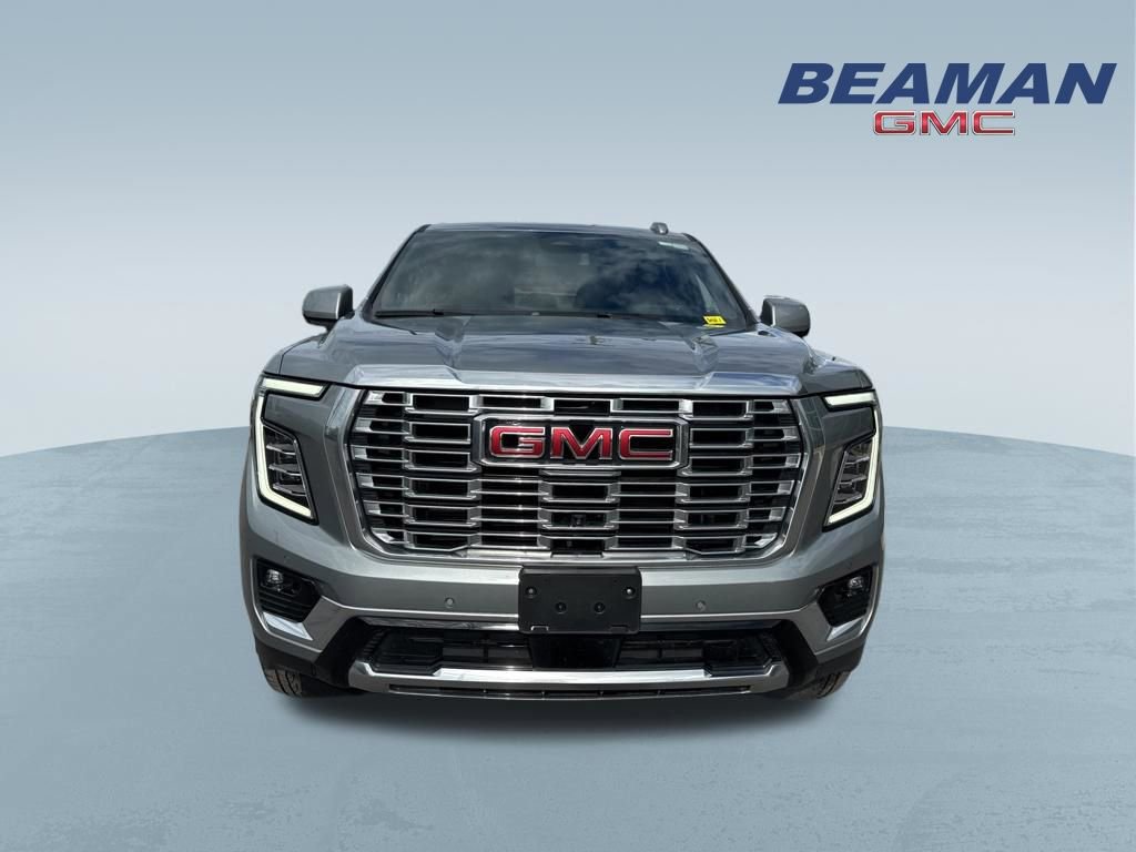 Used 2025 GMC Yukon Denali AWD/4WD image 2