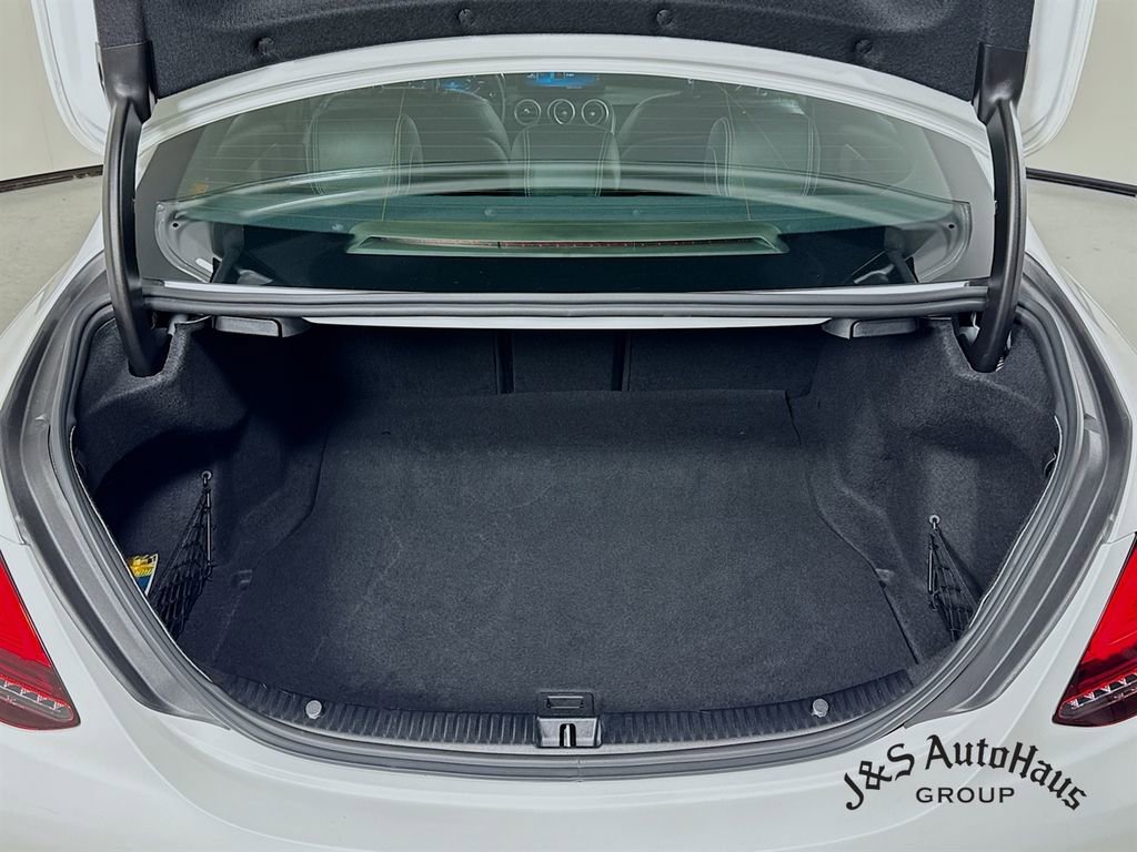 Used 2021 Mercedes-Benz C 300 Sedan image 31