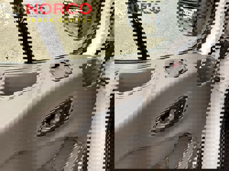 Used 2021 Ford Transit 350 XLT image 19