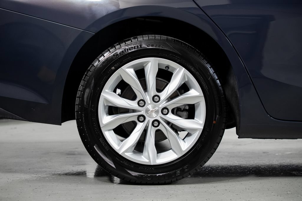 Used 2025 Chevrolet Malibu LT FWD image 7
