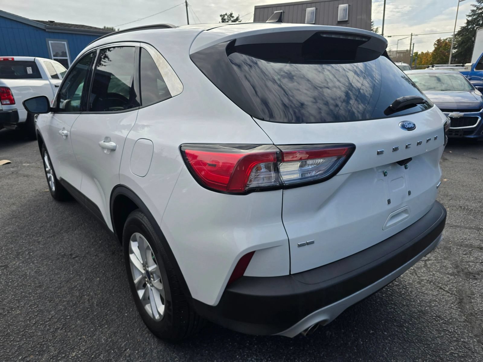 Used 2020 Ford Escape SE AWD/4WD image 4