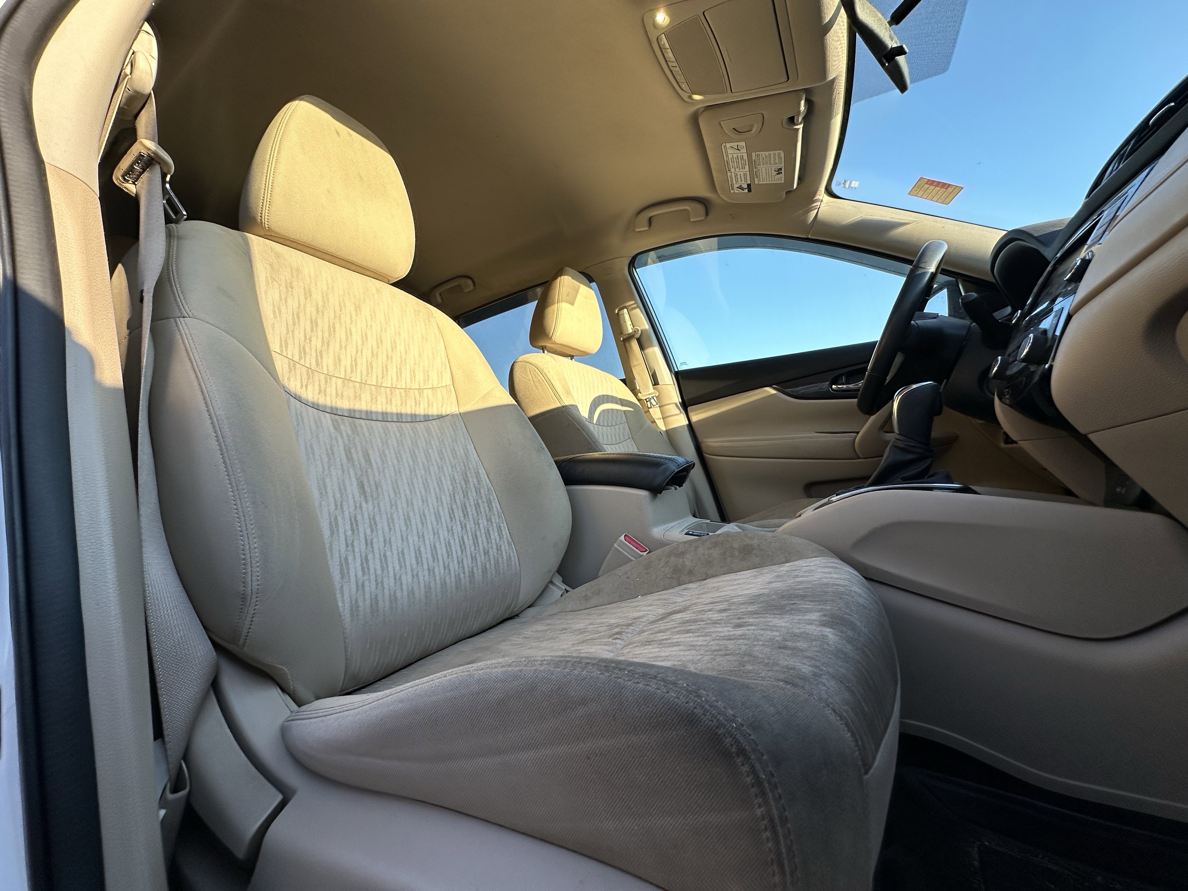 Used 2018 Nissan Rogue SV w/ Premium Package image 33