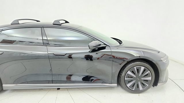 Used 2024 Lucid Air Pure RWD image 23