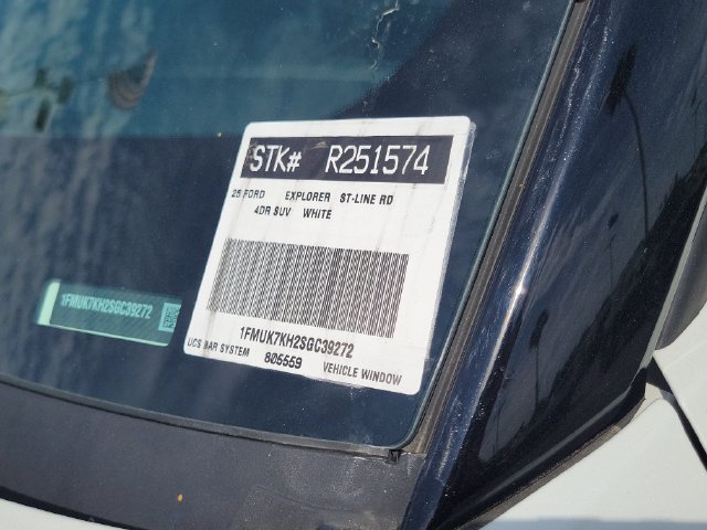 Used 2025 Ford Explorer ST-Line w/ Premium Package RWD image 31