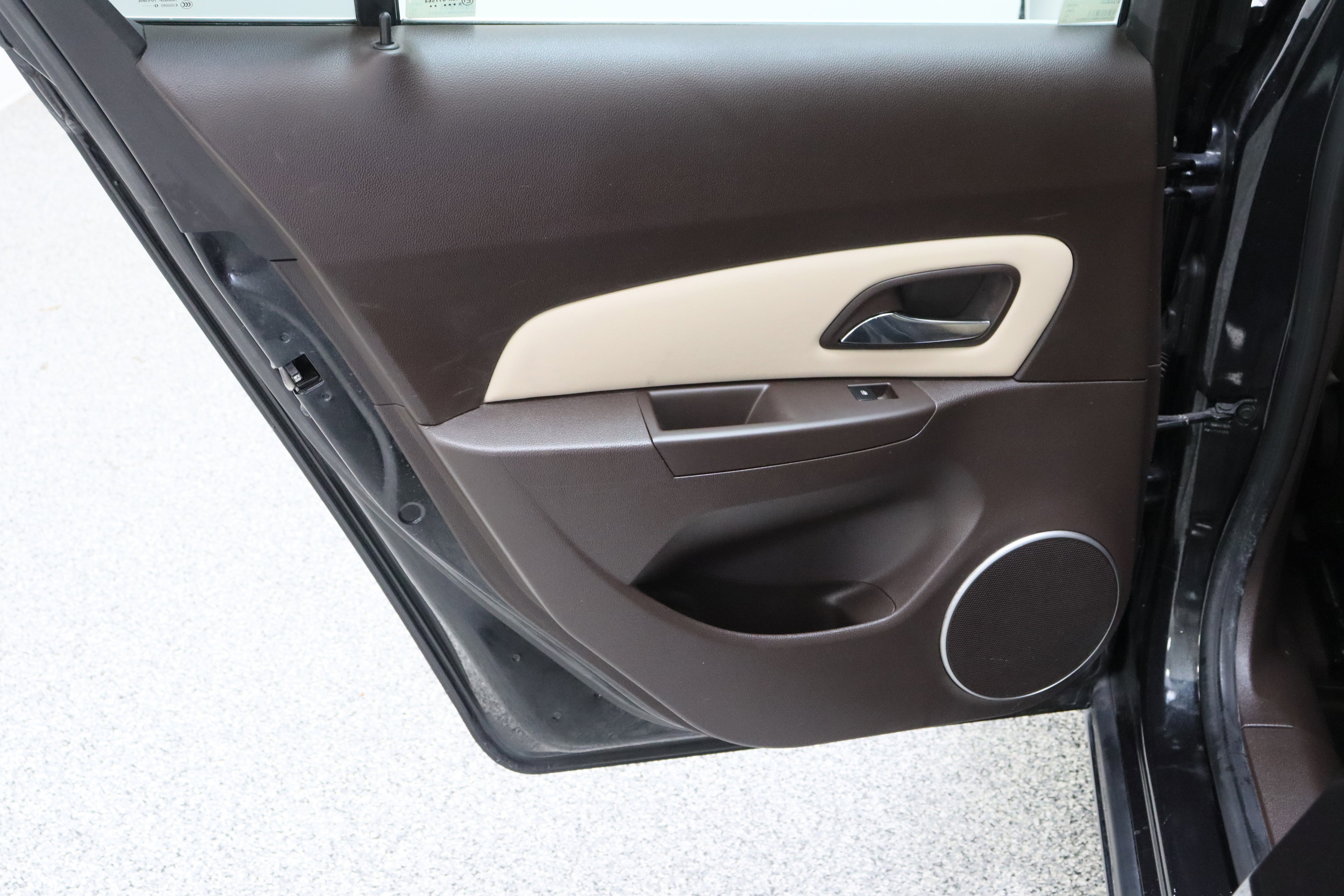 Used 2011 Chevrolet Cruze LTZ image 23