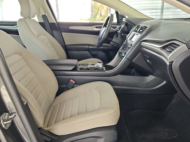 Used 2019 Ford Fusion S FWD image 27