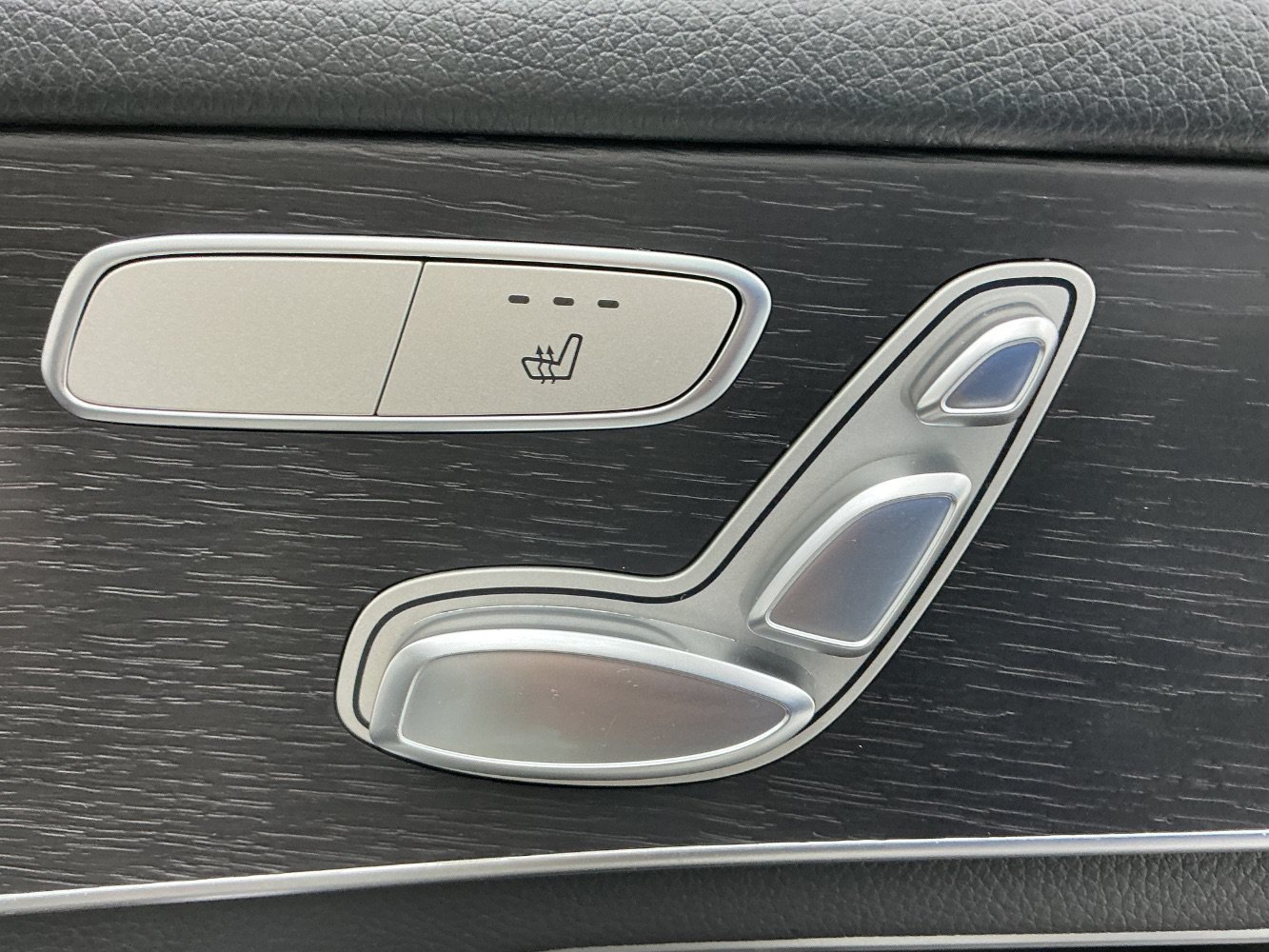 Used 2021 Mercedes-Benz GLC 300 4MATIC image 42