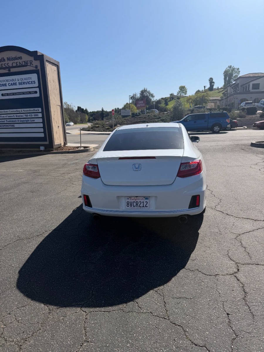 Used 2015 Honda Accord EX-L image 6