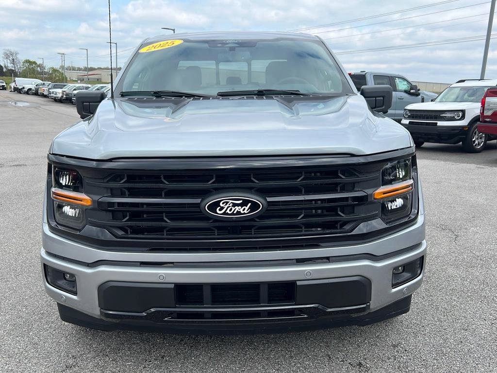 New 2025 Ford F150 XLT w/ Equipment Group 302A MID image 2