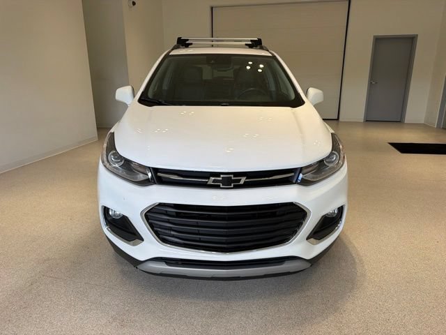 Used 2020 Chevrolet Trax Premier FWD image 2