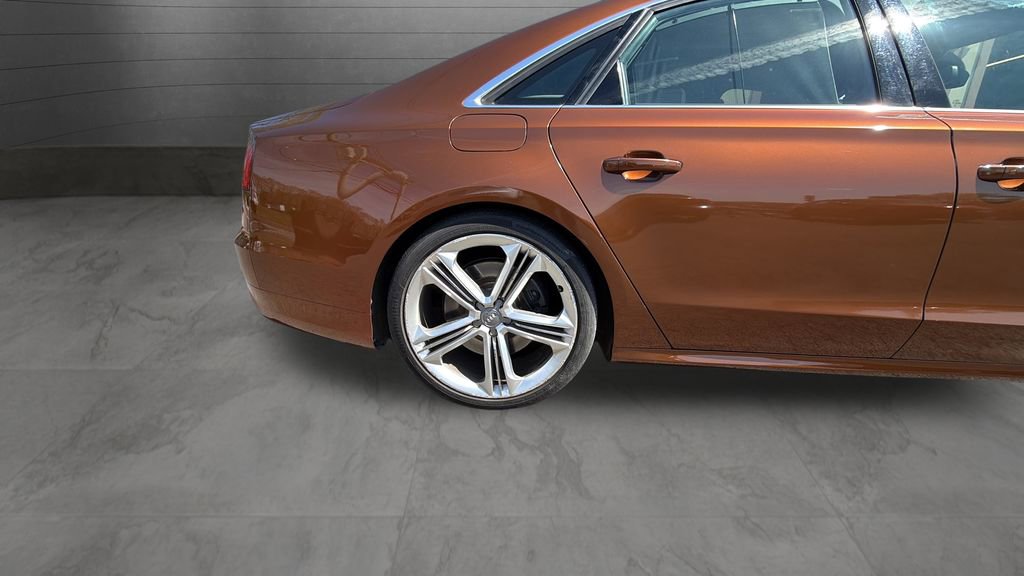Used 2014 Audi S8 AWD/4WD image 35