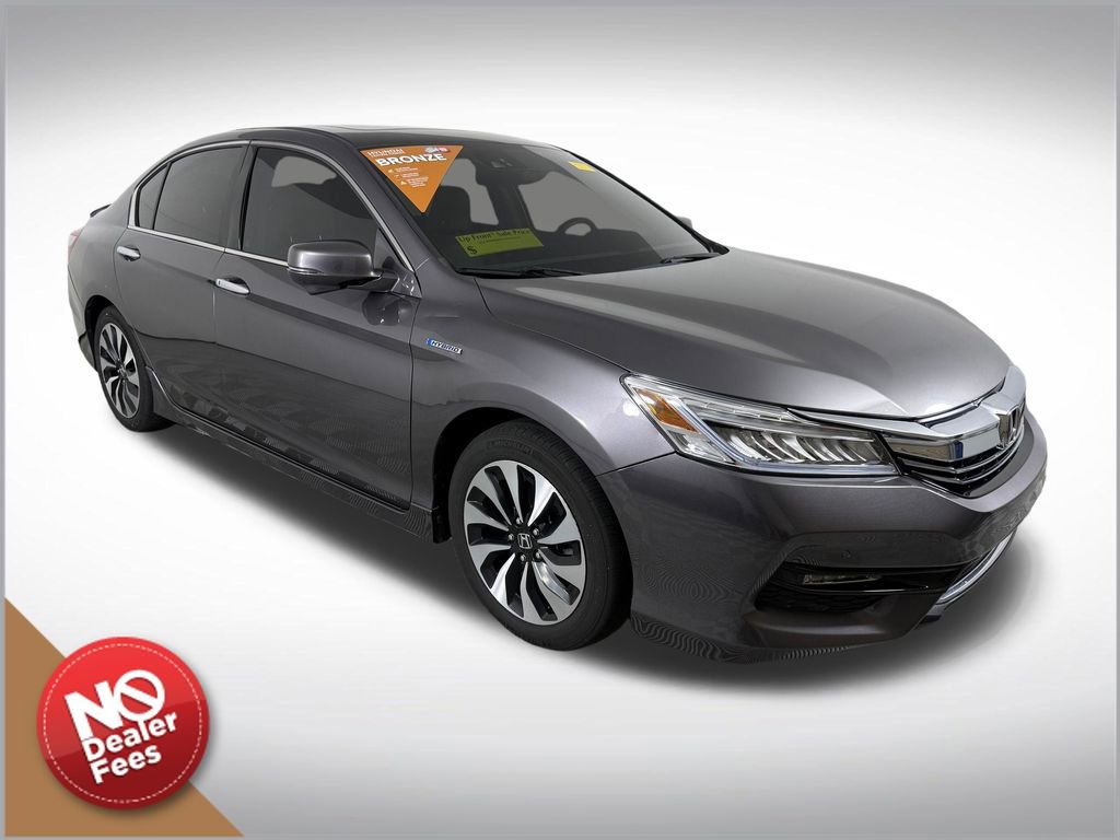 Used 2017 Honda Accord Touring image 1