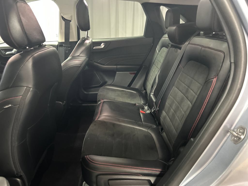 Used 2022 Ford Escape SEL w/ SEL Stealth AWD Package image 24