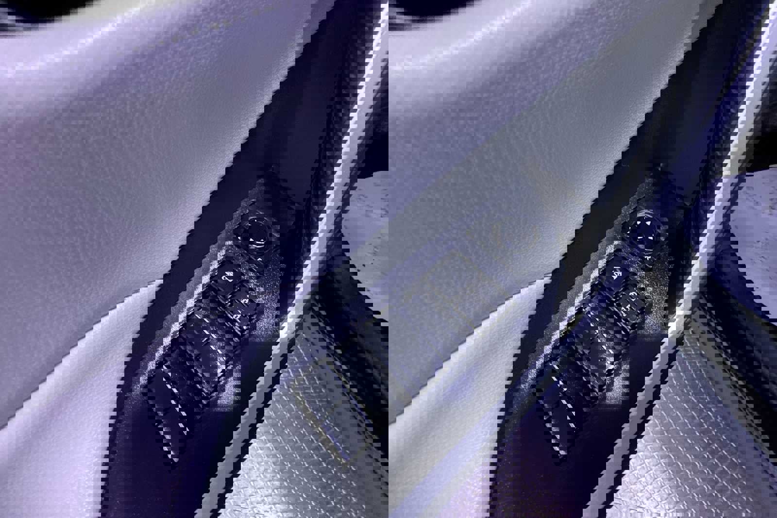 Used 2020 Toyota RAV4 XLE Premium image 11