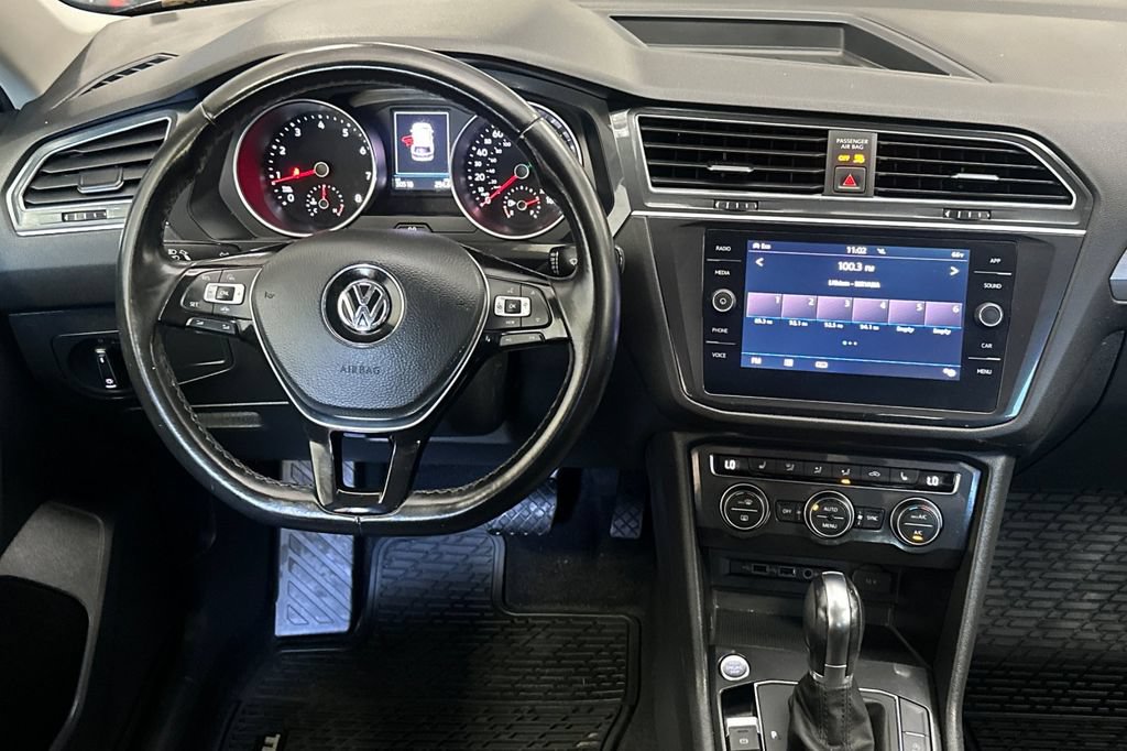 Used 2019 Volkswagen Tiguan SE AWD/4WD image 14