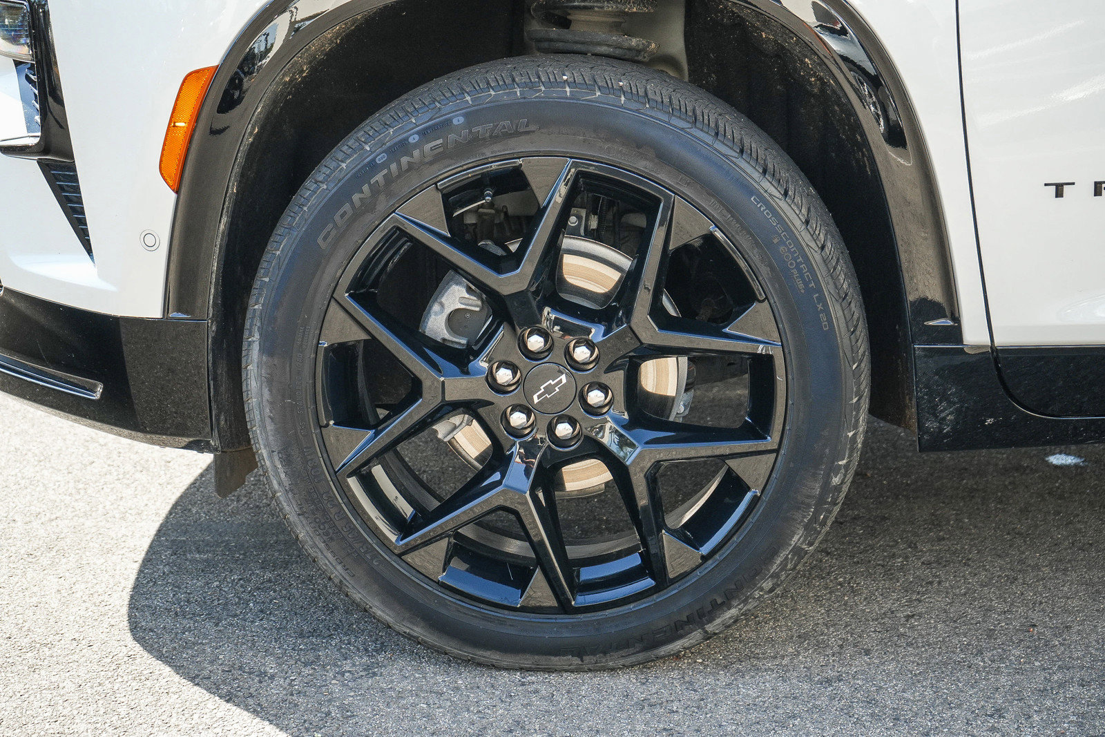 Used 2024 Chevrolet Traverse RS FWD image 11