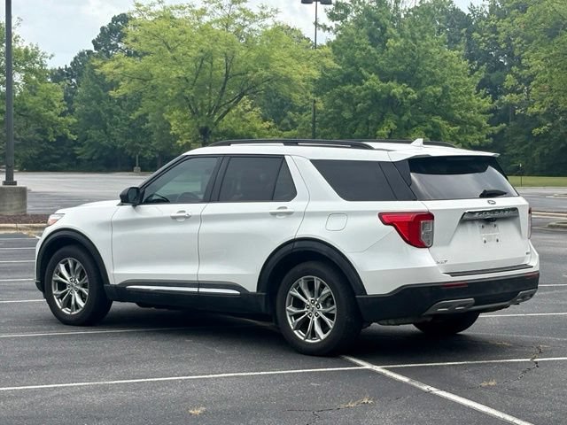 Used 2020 Ford Explorer XLT w/ Equipment Group 202A RWD image 4